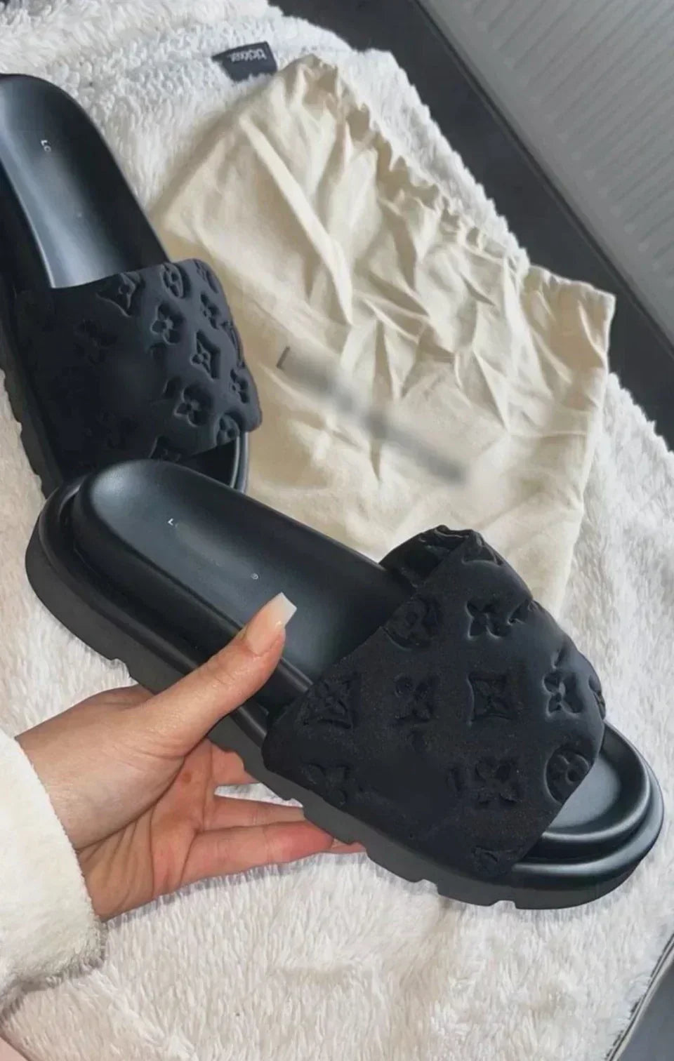 Livia Gepolsterte Mules Schwarz