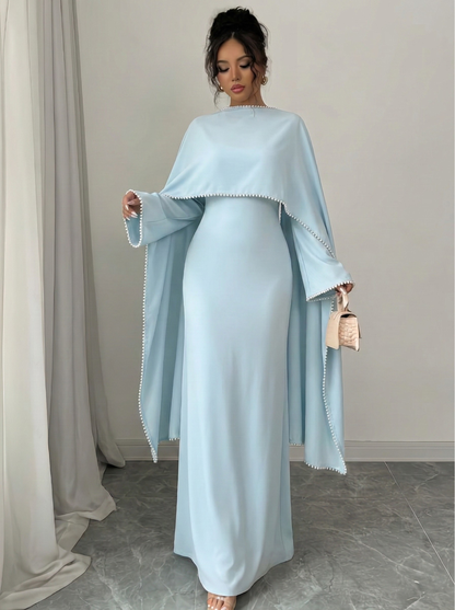 Henny Abaya mit Perlen