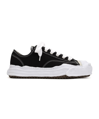 Tara Low-Top Sneaker