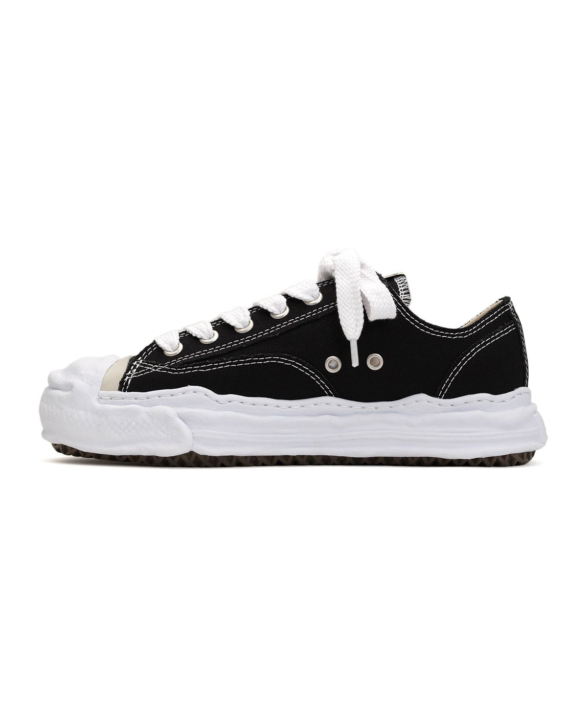 Tara Low-Top Sneaker