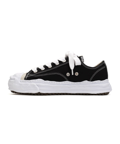 Tara Low-Top Sneaker