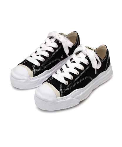 Tara Low-Top Sneaker