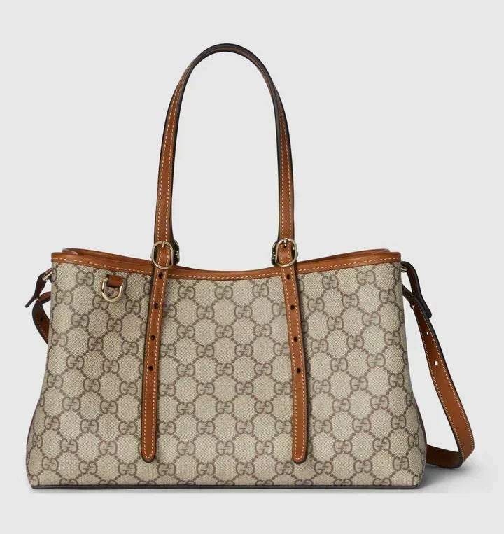 Noemi Shopper