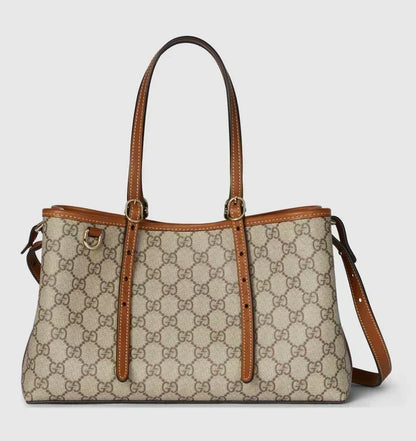 Noemi Shopper